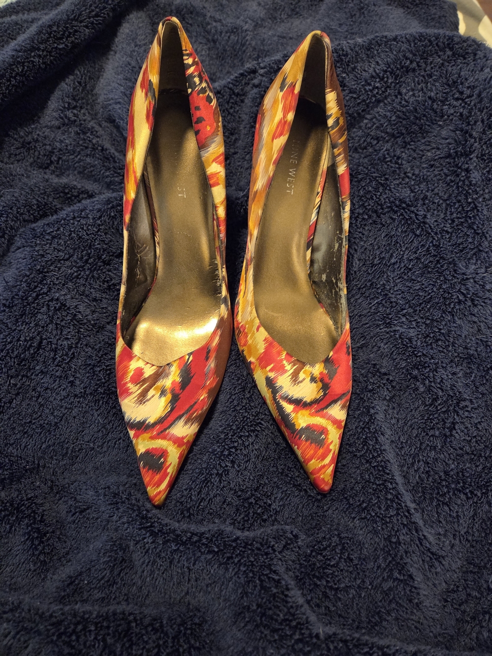 Nine West Women's Pointed Toe Multicolor Patterned Pumps - Red/Yellow/Khaki